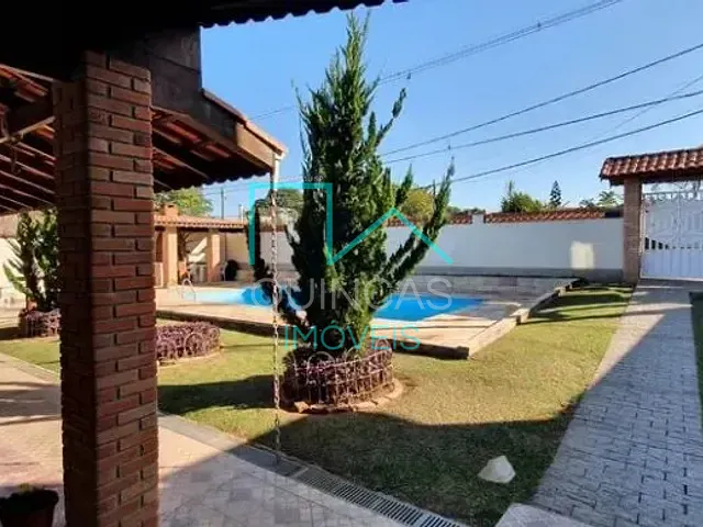 Casa com 1000m² 4 quartos e 3 banheiros, à venda, no bairro Jardim Tereza Cristina em Jundiaí