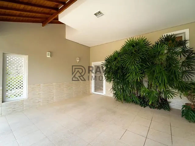 Casa com 451m² 5 quartos e 2 banheiros, à venda, no bairro Florença em Louveira