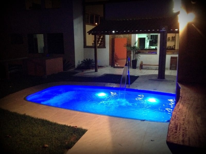 Casa 3 quartos à venda no bairro Jardim Encantado, Vespasiano com suíte e 8 vagas de garagem, próximo a cidade do Galo