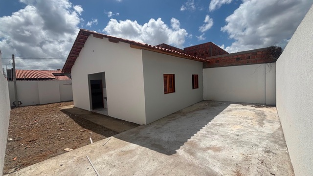 Casa com 160m² 2 quartos e 2 banheiros, para alugar, no bairro Planalto em Arapiraca