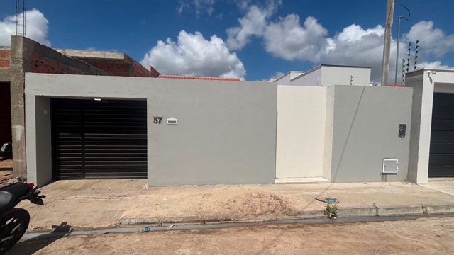 Casa com 160m² 2 quartos e 2 banheiros, para alugar, no bairro Planalto em Arapiraca