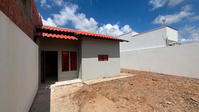 Casa com 160m² 2 quartos e 2 banheiros, para alugar, no bairro Planalto em Arapiraca