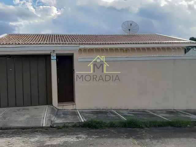 Casa com 450m² 3 quartos e 1 banheiro, à venda, no bairro Vila Sao Domingos em Guaxupé