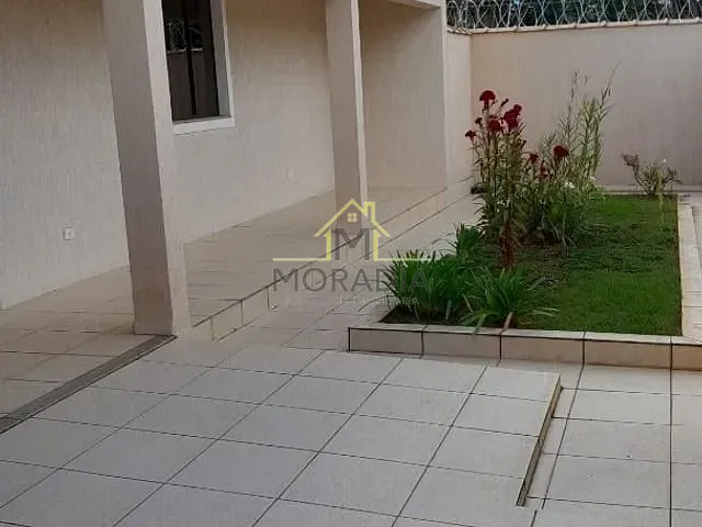 Casa com 450m² 3 quartos e 1 banheiro, à venda, no bairro Vila Sao Domingos em Guaxupé