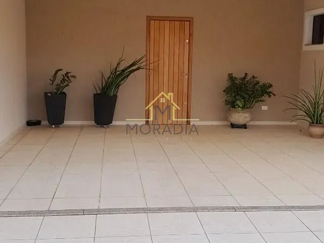 Casa com 450m² 3 quartos e 1 banheiro, à venda, no bairro Vila Sao Domingos em Guaxupé