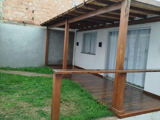Casa com 200m² 2 quartos e 2 banheiros, à venda, no bairro Paulo VI em Belo Horizonte