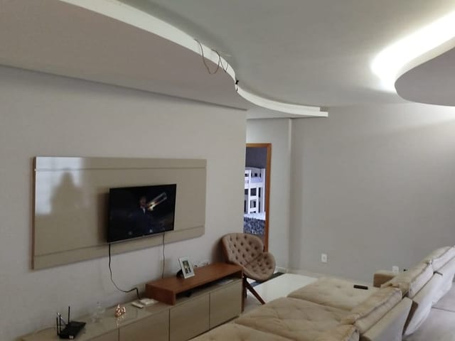 Casa com 200m² 2 quartos e 2 banheiros, à venda, no bairro Paulo VI em Belo Horizonte