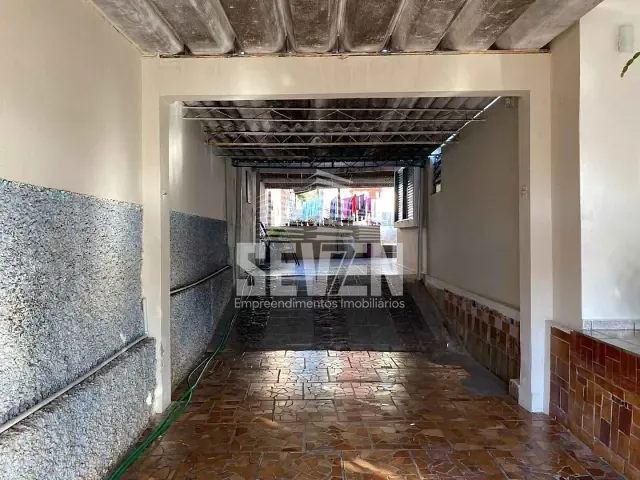 Casa com 520m² 3 quartos e 2 banheiros, à venda, no bairro Vila Coralina em Bauru