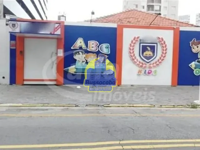 Casa com 689m², à venda, no bairro Centro em Osasco