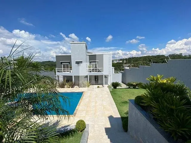 Casa com 1037m² 3 quartos e 4 banheiros, à venda, no bairro Caxambu em Jundiaí