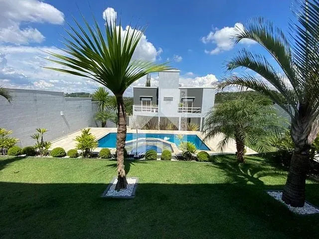 Casa com 1037m² 3 quartos e 4 banheiros, à venda, no bairro Caxambu em Jundiaí