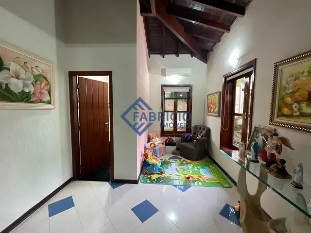 Casa com 800m² 3 quartos e 4 banheiros, à venda, no bairro Vista Alegre em Vinhedo