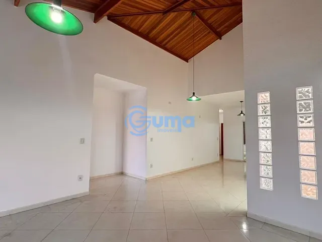 Casa com 331m² 4 quartos e 6 banheiros, para alugar, no bairro Condomínio Residencial Euroville em Bragança Paulista