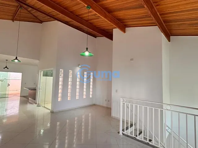 Casa com 331m² 4 quartos e 6 banheiros, para alugar, no bairro Condomínio Residencial Euroville em Bragança Paulista