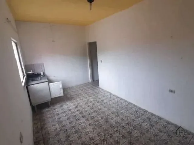 Casa com 200m² 2 quartos e 2 banheiros, à venda, no bairro Jardim Lavapes das Graças em Cotia