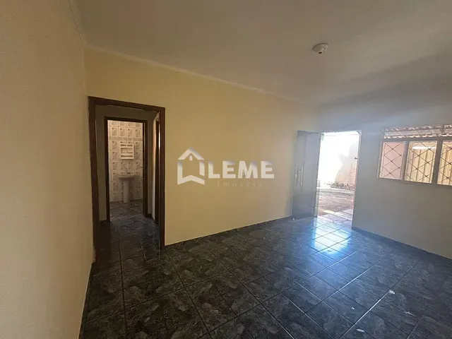 Casa com 223m² 2 quartos e 1 banheiro, à venda, no bairro Jardim São Francisco em Mococa