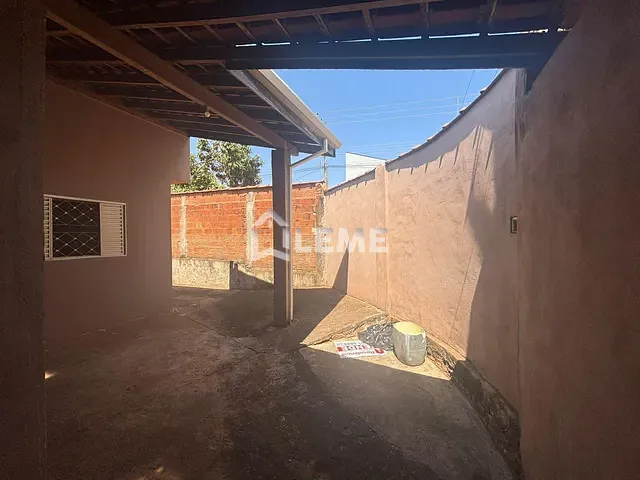 Casa com 223m² 2 quartos e 1 banheiro, à venda, no bairro Jardim São Francisco em Mococa