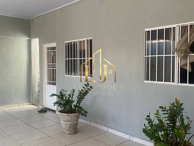 Casa com 200m² 3 quartos e 2 banheiros, à venda, no bairro Nova Conquista em Cuiabá