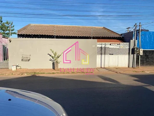 Casa com 200m² 3 quartos e 2 banheiros, à venda, no bairro Nova Conquista em Cuiabá