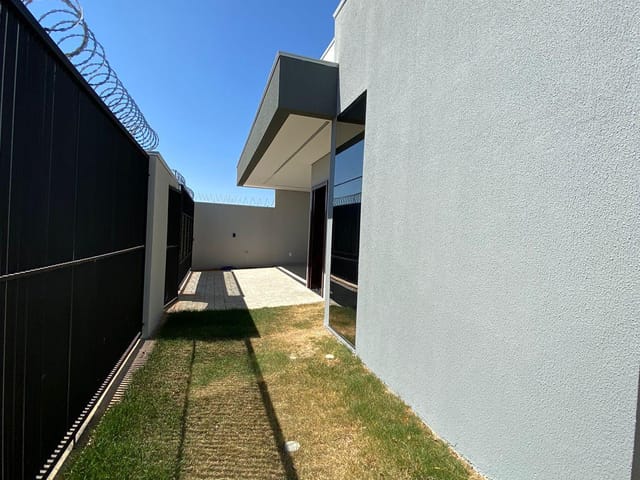 Casa com 210m² 3 quartos e 2 banheiros, à venda, no bairro Jardim Curitiba em Sinop