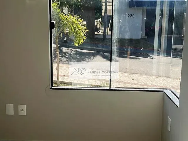 Casa 3 quartos e 2 banheiros, à venda, no bairro Loteamento Morada das Flores em Cambé