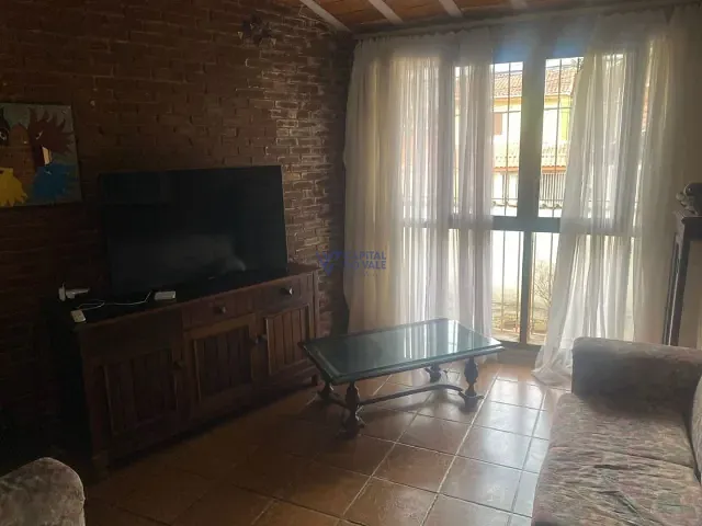 Casa com 328m² 3 quartos e 2 banheiros, à venda ou para alugar, no bairro Jardim Alvorada em São José dos Campos