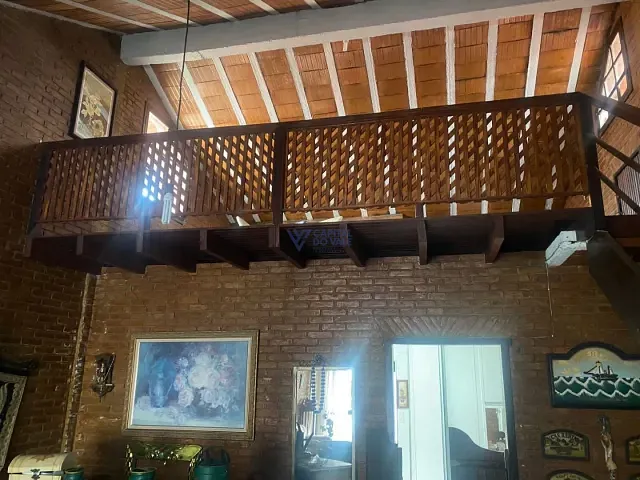 Casa com 328m² 3 quartos e 2 banheiros, à venda ou para alugar, no bairro Jardim Alvorada em São José dos Campos