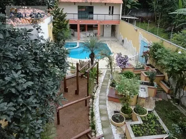 Casa com 647m² 6 quartos e 5 banheiros, à venda, no bairro Horto Florestal em São Paulo