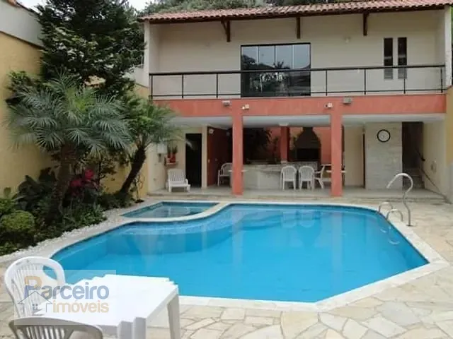 Casa com 647m² 6 quartos e 5 banheiros, à venda, no bairro Horto Florestal em São Paulo