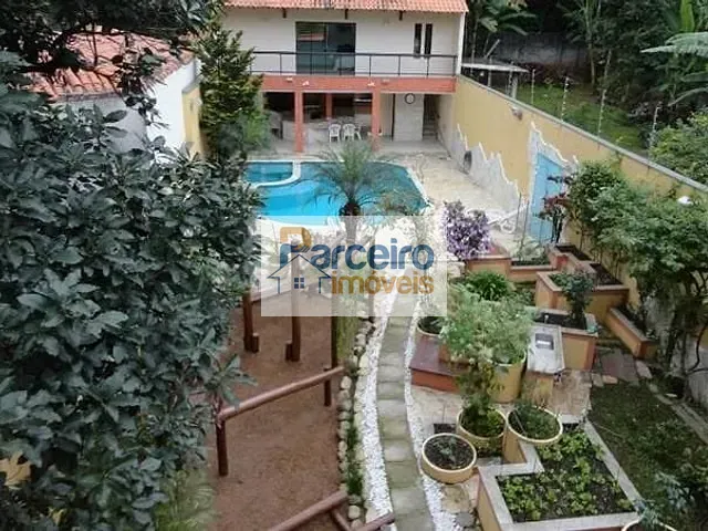 Casa com 647m² 6 quartos e 5 banheiros, à venda, no bairro Horto Florestal em São Paulo