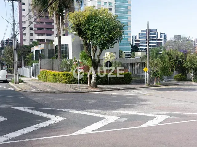Casa com 252m² 3 quartos e 1 banheiro, à venda, no bairro Alto da Glória em Curitiba