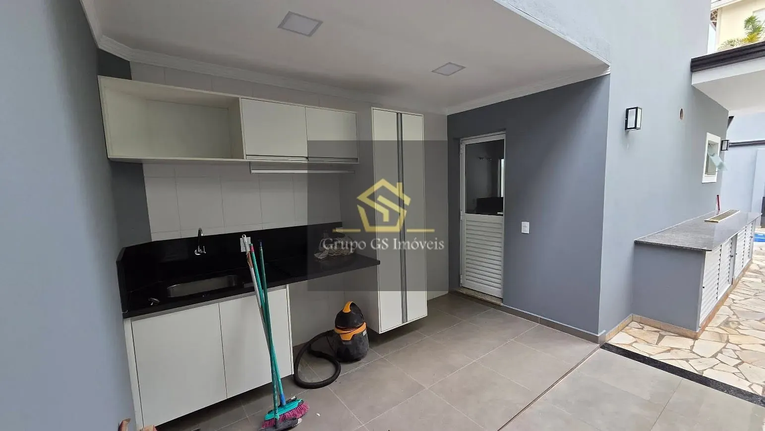 Casa, 3 quartos, 253 m² - Foto 35