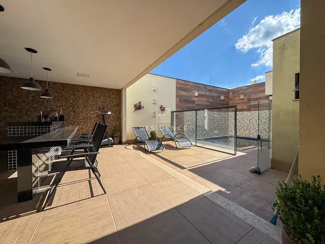 Casa 3 quartos e 3 banheiros, à venda, no bairro Jardim Amália em Volta Redonda
