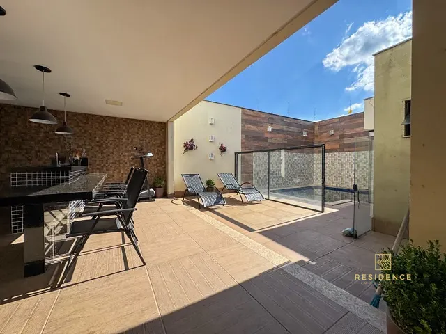 Casa 3 quartos e 3 banheiros, à venda, no bairro Jardim Amália em Volta Redonda