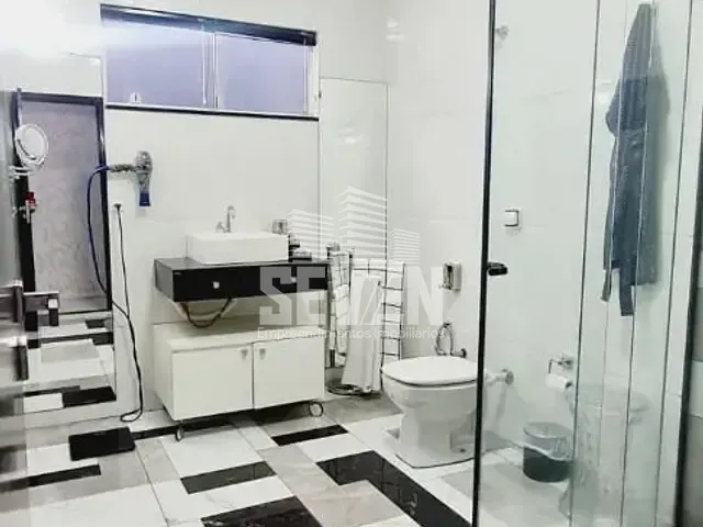 Casa com 515m² 3 quartos e 3 banheiros, à venda, no bairro Jardim Terra Branca em Bauru