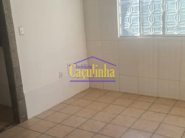 Casa com 1m² 2 quartos e 1 banheiro, à venda, no bairro Centro em Barra do Piraí