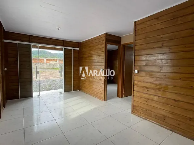 Casa com 100m² 2 quartos e 1 banheiro, para alugar, no bairro Machados em Navegantes