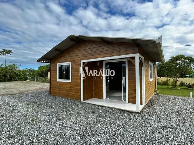 Casa com 100m² 2 quartos e 1 banheiro, para alugar, no bairro Machados em Navegantes
