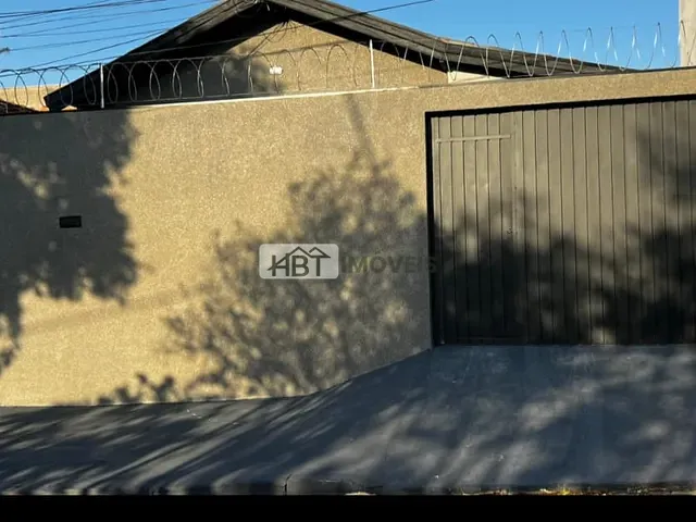 Casa 3 quartos e 2 banheiros, à venda, no bairro Geisel em Bauru