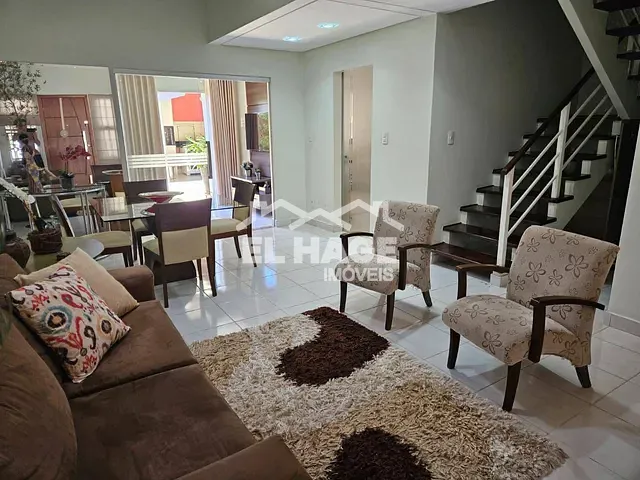 Casa com 258m² 3 quartos e 3 banheiros, à venda, no bairro Jardim Bom Clima em Cuiabá