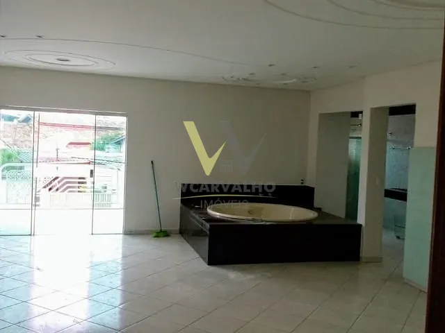 Casa com 330m² 5 quartos e 2 banheiros, à venda, no bairro São Carlos em Anápolis