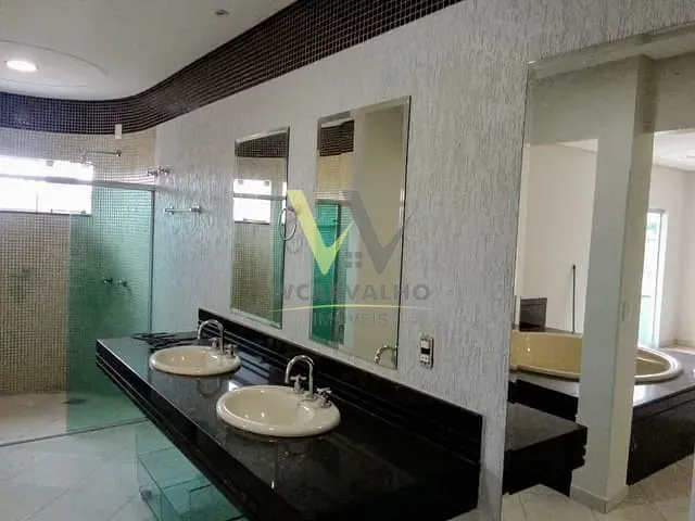 Casa com 330m² 5 quartos e 2 banheiros, à venda, no bairro São Carlos em Anápolis