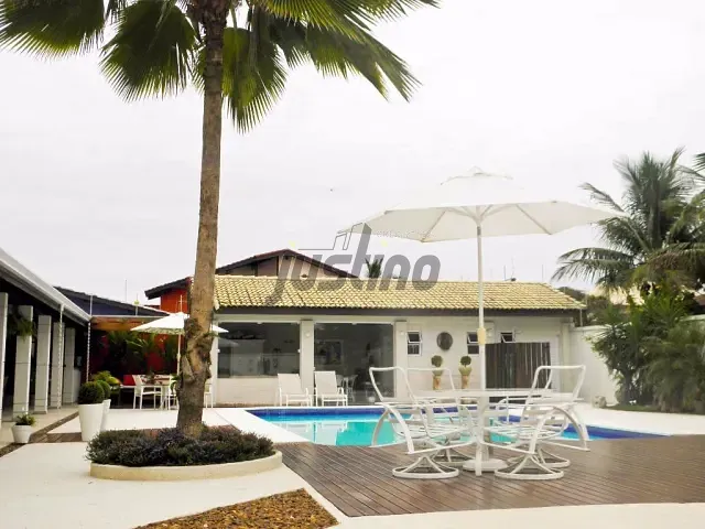 Casa com 1260m² 4 quartos e 2 banheiros, à venda, no bairro Cibratel II em Itanhaém