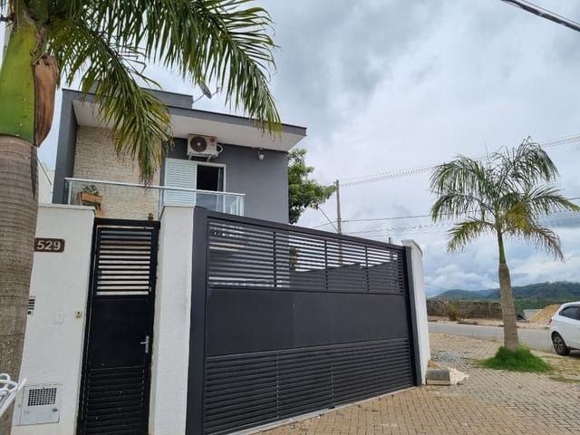 Casa com 170m² 3 quartos e 2 banheiros, à venda, no bairro Portais (Polvilho) em Cajamar