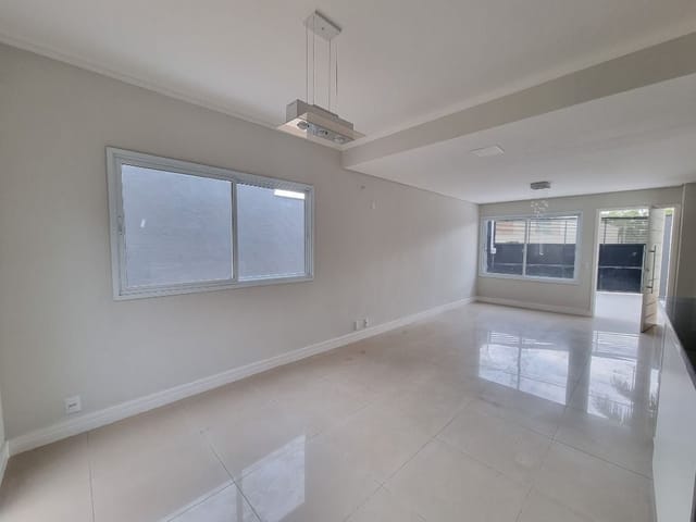 Casa com 170m² 3 quartos e 2 banheiros, à venda, no bairro Portais (Polvilho) em Cajamar