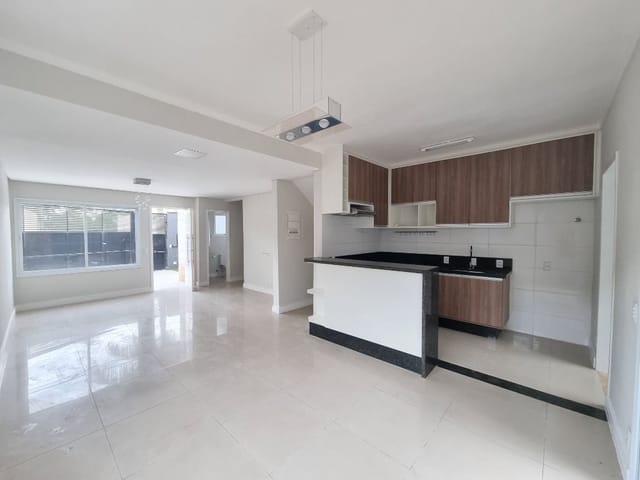 Casa com 170m² 3 quartos e 2 banheiros, à venda, no bairro Portais (Polvilho) em Cajamar
