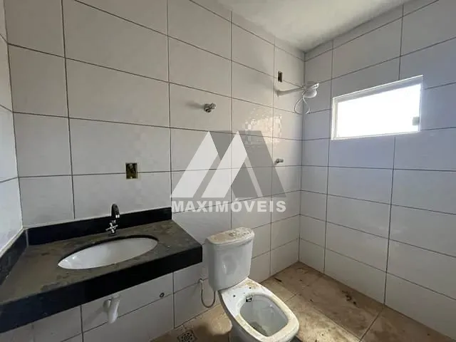 Casa com 240m² 2 quartos e 1 banheiro, à venda, no bairro Canoeiro José Alves de Carvalho em Araçuaí