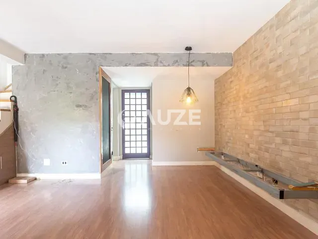 Casa com 78m² 3 quartos e 3 banheiros, à venda, no bairro Uberaba em Curitiba
