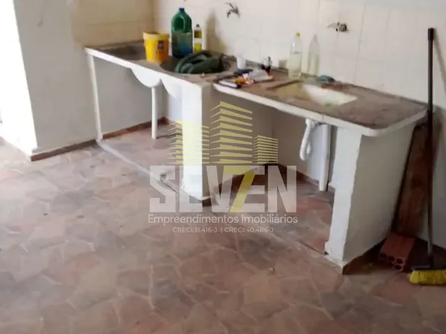 Casa com 288m² 3 quartos e 2 banheiros, à venda, no bairro Vila São João da Boa Vista em Bauru