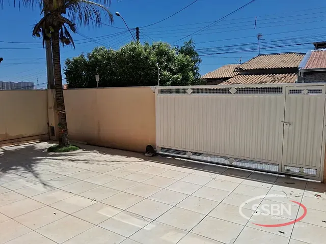 Casa 3 quartos e 4 banheiros, à venda, no bairro Jardim Das Palmeiras I em Nova Odessa